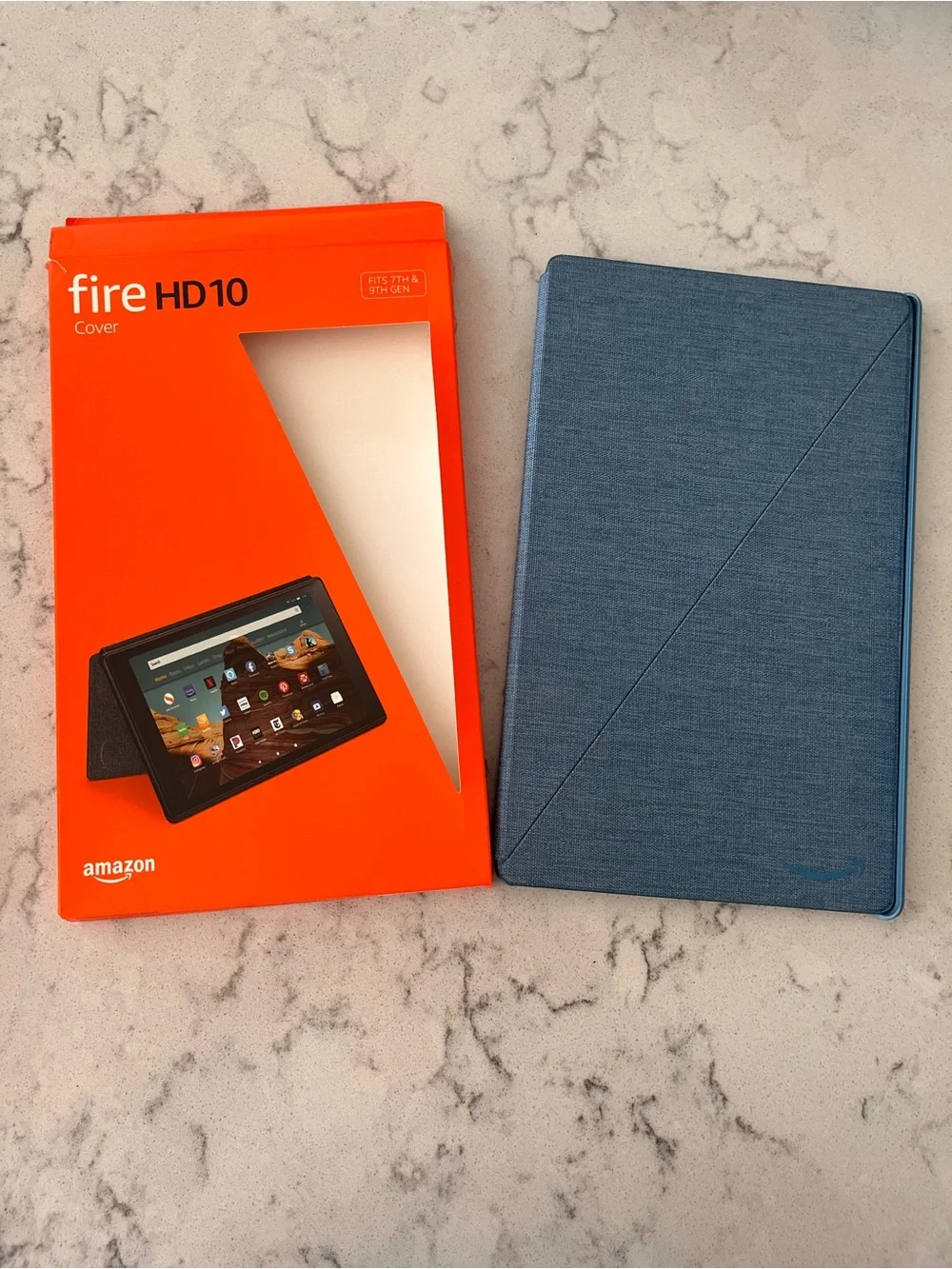 Amazon Fire HD 10 (9th Generation) 32GB, Wi-Fi, 10.1in - Black with case